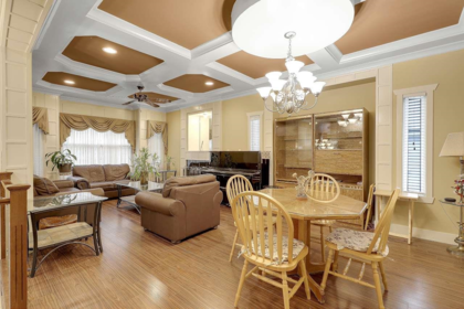 Kitchen Island Photo of 10047 129 Street, Surrey, BC