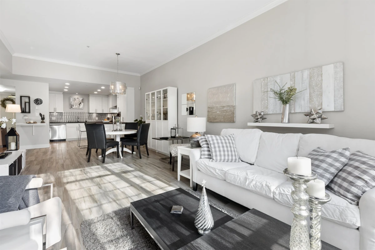 Family Room Photo of 104 293 Smithe Street, Vancouver, BC