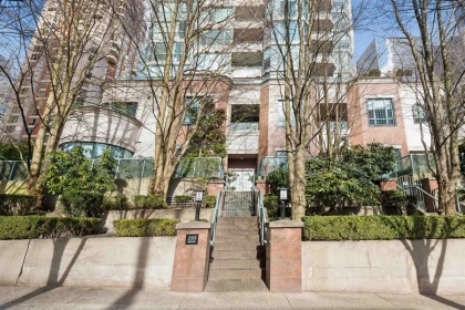 Hot Tub / Spa Photo of 104 293 Smithe Street, Vancouver, BC