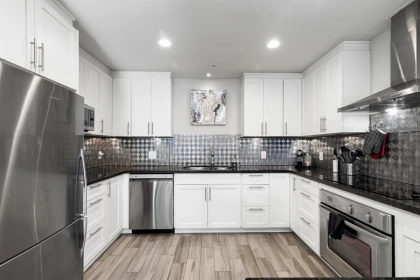 Kitchen Island Photo of 104 293 Smithe Street, Vancouver, BC