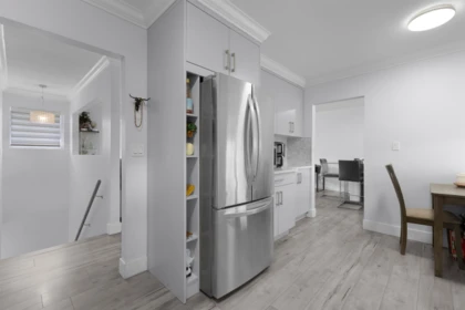 Hallway Photo of 7273 130 Street, Surrey, BC
