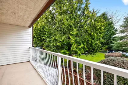 203 12890 17 Avenue, Surrey, BC, Surrey — Apartment/Condo for sale