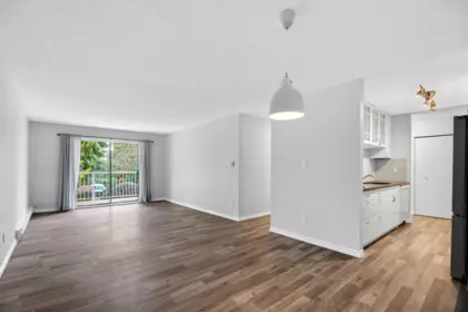 203 12890 17 Avenue, Surrey, BC, Surrey — Apartment/Condo for sale