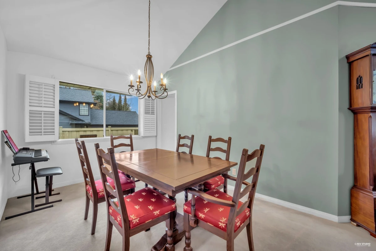 Dining Area Photo of 6833 Nicholson Road, Delta, BC