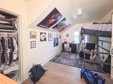 Primary Bedroom Photo of 5570 Balaclava Street, Vancouver, BC