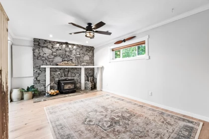 Mudroom Photo of 26030 103 Avenue, Maple Ridge, BC