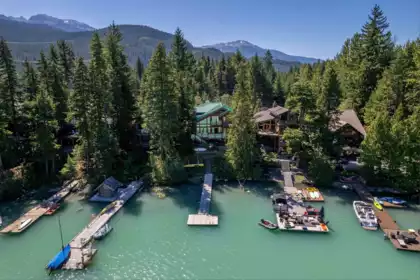 9297 Lakeshore Drive, Whistler, BC, Pemberton — 4 bed single family residence for sale