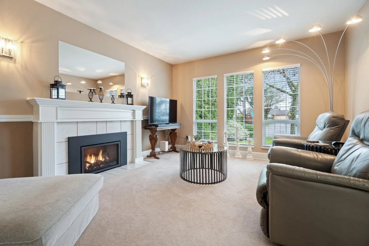 Dining Area Photo of 6202 189 Street, Surrey, BC