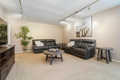 Entry Foyer Photo of 6202 189 Street, Surrey, BC
