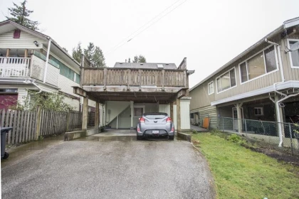Aerial View of 432 Richmond Street, New Westminster, BC