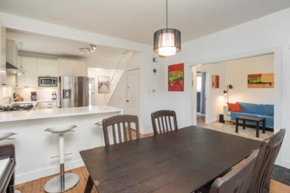 Breakfast Nook Photo of 432 Richmond Street, New Westminster, BC