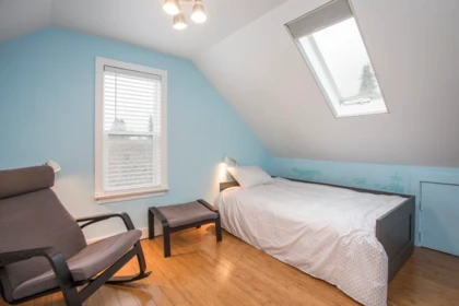 Powder Room Photo of 432 Richmond Street, New Westminster, BC
