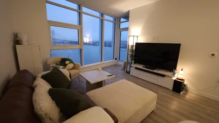 Breakfast Nook Photo of 802 660 Quayside Drive, New Westminster, BC