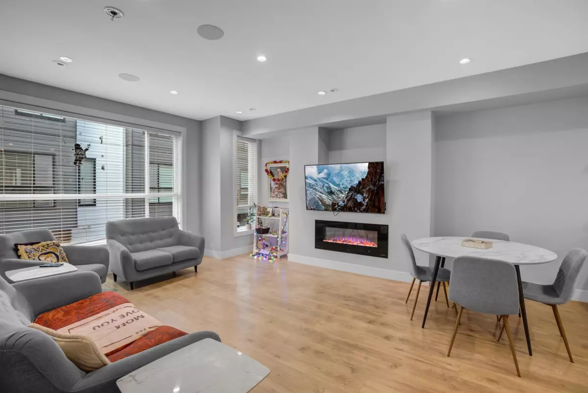 Dining Area Photo of 51 16511 Watson Drive, Surrey, BC