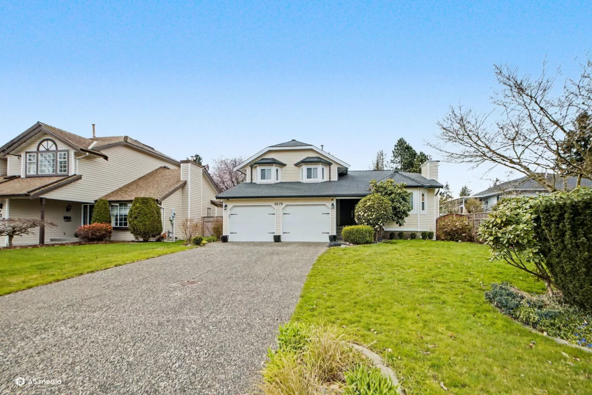 Exterior Rear Photo of 9279 156a Street, Surrey, BC