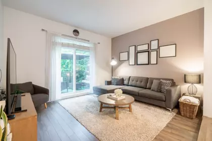 100 15340 Guildford Drive, Surrey, BC, Surrey — Townhouse for sale