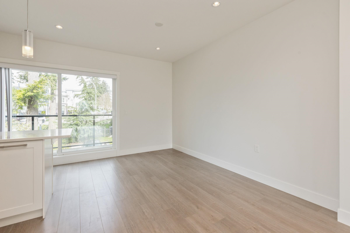 Dining Area Photo of 232 2218 Oak Meadows Drive, Surrey, BC