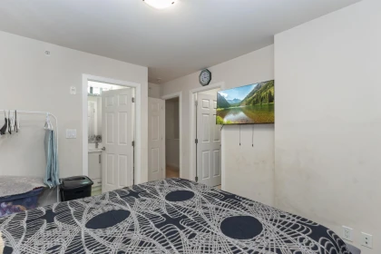 Primary Bathroom Photo of 228 32095 Hillcrest Avenue, Abbotsford, BC
