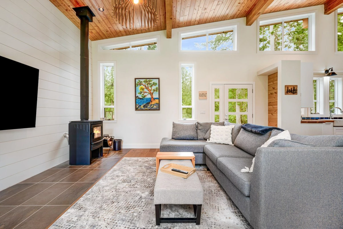 Living Room Photo of 528 Aya Reach Road, Mayne Island, BC