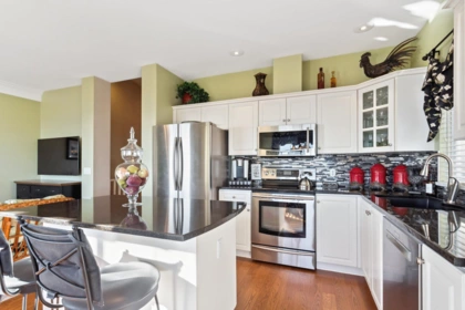 Pantry Photo of 121 2979 Panorama Drive, Coquitlam, BC