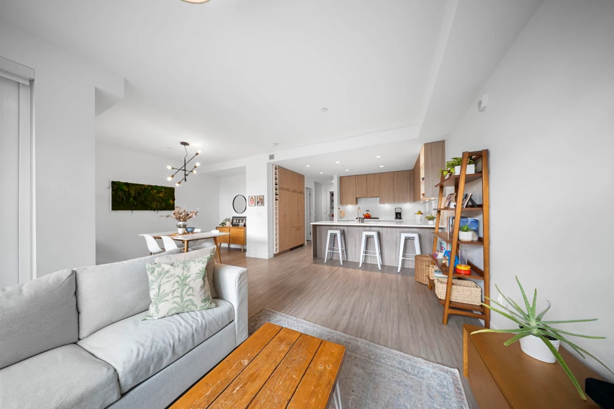 Dining Area Photo of 110 707 E 3rd Street, North Vancouver, BC
