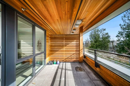 Mudroom Photo of 110 707 E 3rd Street, North Vancouver, BC