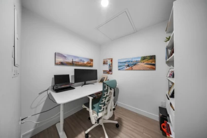 Primary Bedroom Photo of 110 707 E 3rd Street, North Vancouver, BC