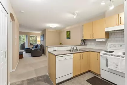 Breakfast Nook Photo of 301 7330 Salisbury Avenue, Burnaby, BC