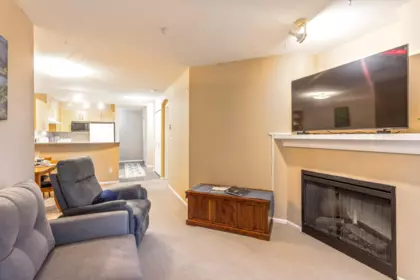 301 7330 Salisbury Avenue, Burnaby, BC, Burnaby — Apartment/Condo for sale