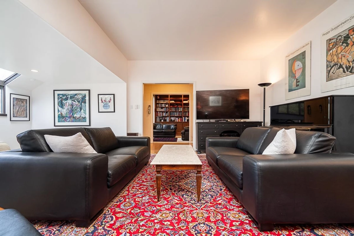 Dining Area Photo of 4338 W 2nd Avenue, Vancouver, BC