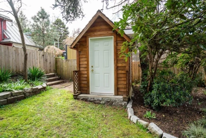 Garden / Landscaping Photo of 4338 W 2nd Avenue, Vancouver, BC