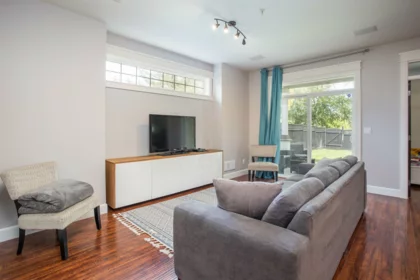 Office / Den Photo of 1598 Parker Place, White Rock, BC