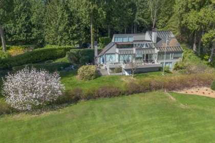 Breakfast Nook Photo of 460 Southborough Drive, West Vancouver, BC