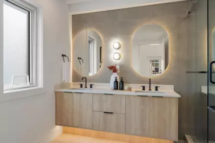 Guest Bathroom Photo of 102 1132 Madore Avenue, Coquitlam, BC