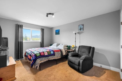 Hallway Photo of 45921 Verbena Drive, Chilliwack, BC