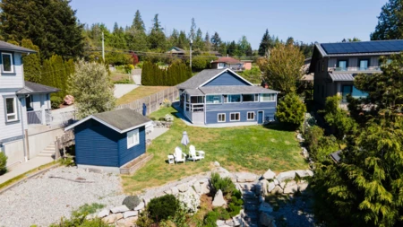 Outdoor Deck Photo of 6221 Sunshine Coast Highway, Sechelt, BC