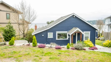 Outdoor Patio Photo of 6221 Sunshine Coast Highway, Sechelt, BC