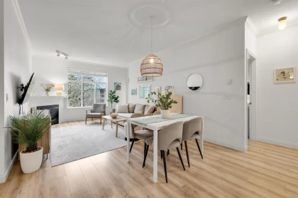 Breakfast Nook Photo of 206 15323 17a Avenue, Surrey, BC