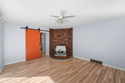 Mudroom Photo of 831 Myng Crescent, Harrison Hot Springs, BC