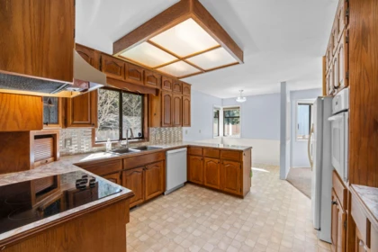 Office / Den Photo of 831 Myng Crescent, Harrison Hot Springs, BC