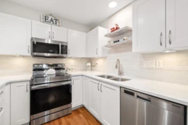 403 15621 Marine Drive, White Rock, BC