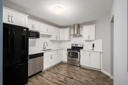 Kitchen Island Photo of 317 19236 Ford Road, Pitt Meadows, BC
