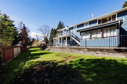 Staircase Photo of 2094 Viewlynn Drive, North Vancouver, BC