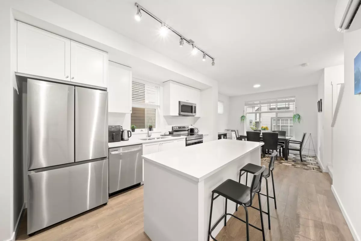 Dining Area Photo of 156 15778 85 Avenue, Surrey, BC