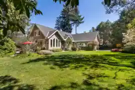 10040 Wescan Road, Halfmoon Bay, BC