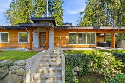 672 E St James Road, North Vancouver, BC, Braemar — 2 bed single family residence for sale