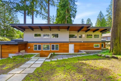 Family Room Photo of 672 E St James Road, North Vancouver, BC