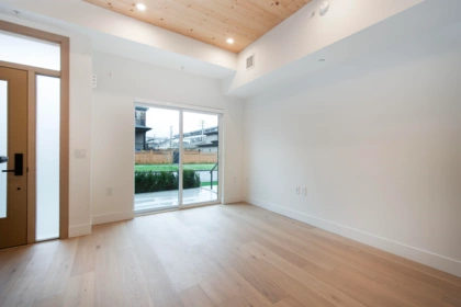 Kitchen Island Photo of 4170 Columbia Street, Vancouver, BC