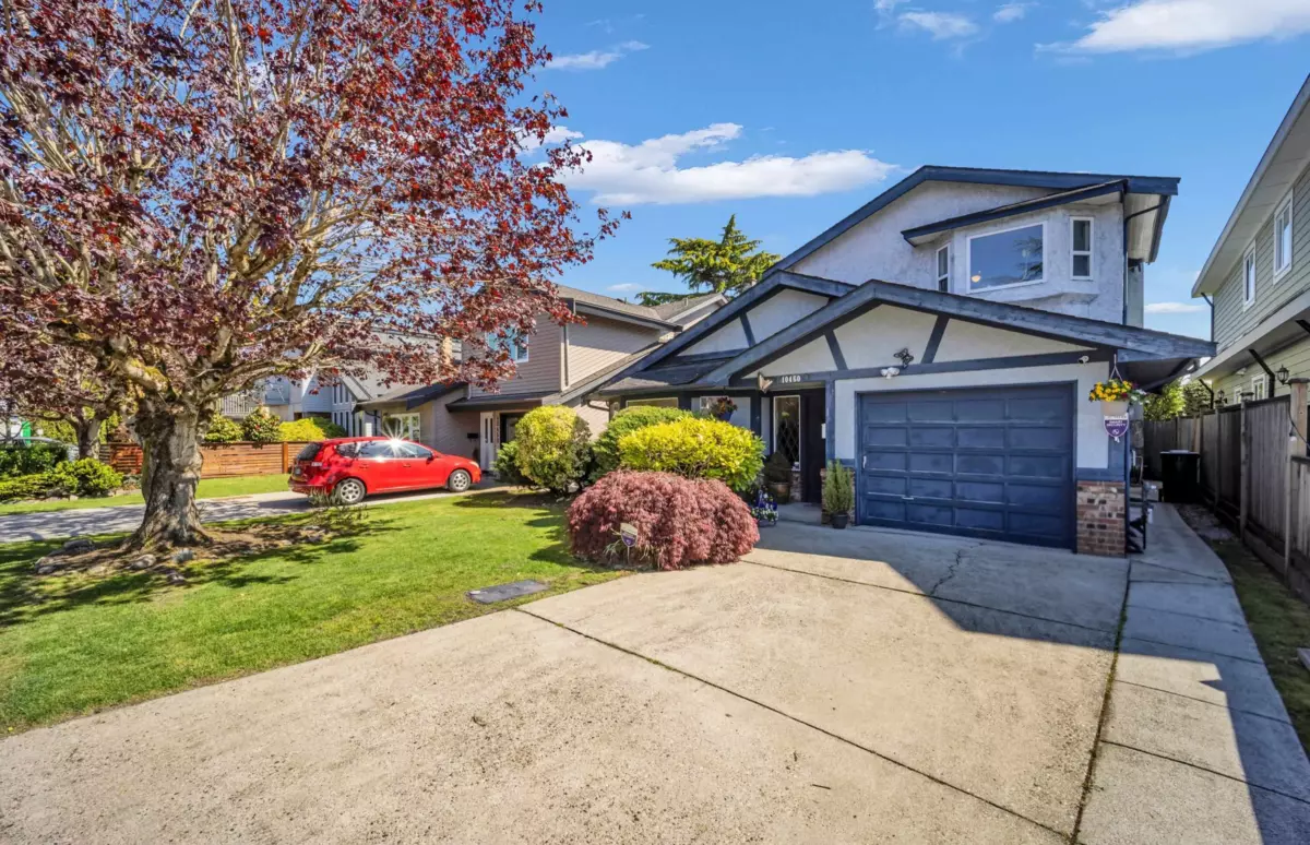 Family Room Photo of 10460 Hollybank Drive, Richmond, BC