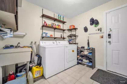 Laundry Room Photo of 10460 Hollybank Drive, Richmond, BC